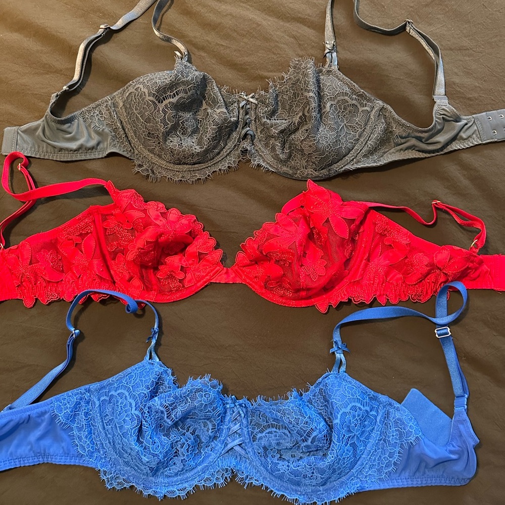 Victoria's Secret Lace Underwire Bra Trio - Gray, Red, Blue